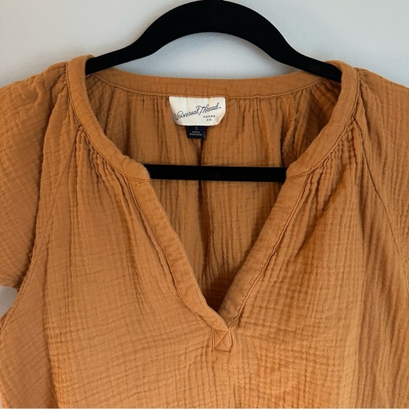 Universal Threads Rust Orange Sleeveless Top - Picture 3 of 3